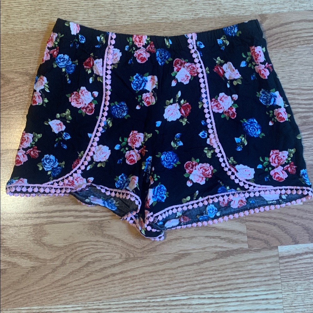 Floral Print Shorts with Pink Trim